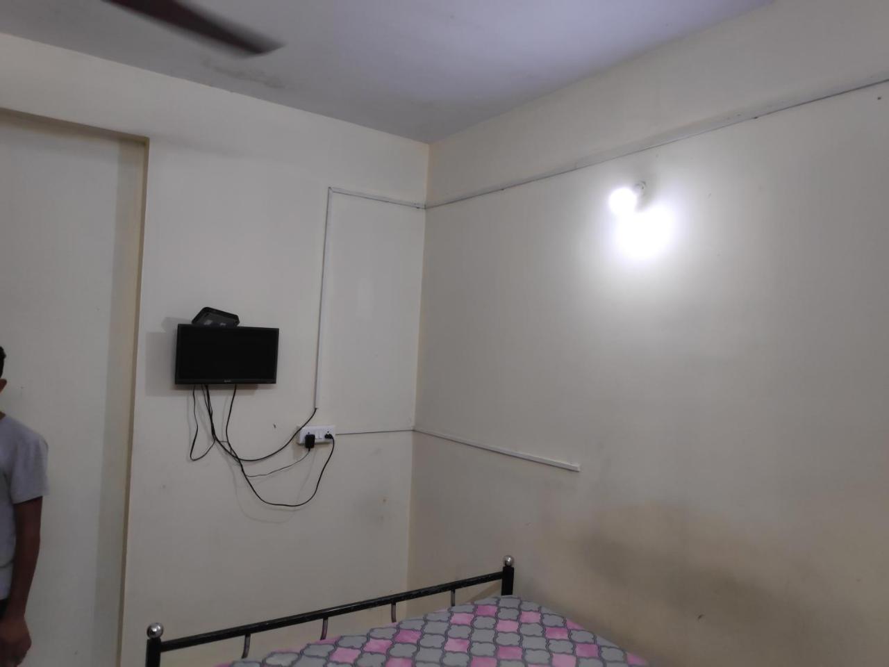 Hotel Silver Space Ernakulam Buitenkant foto